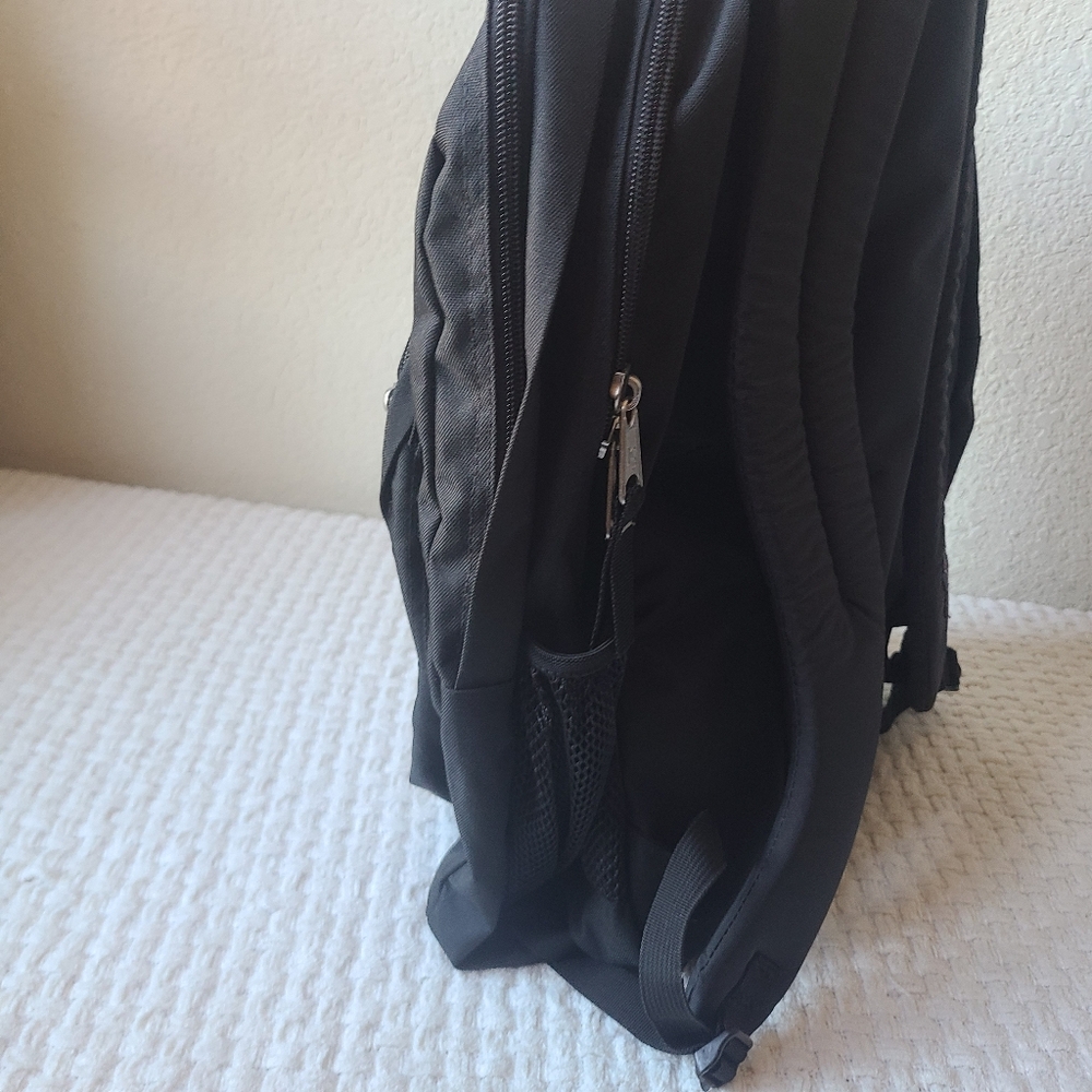JanSport Classic Black Backpack - Picture 4 of 16